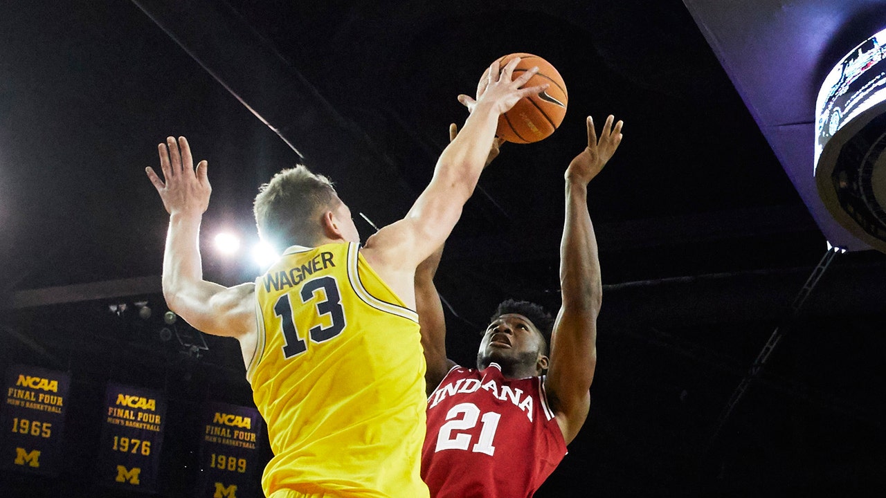 Quick start spurs Michigan to 69-55 win over Indiana